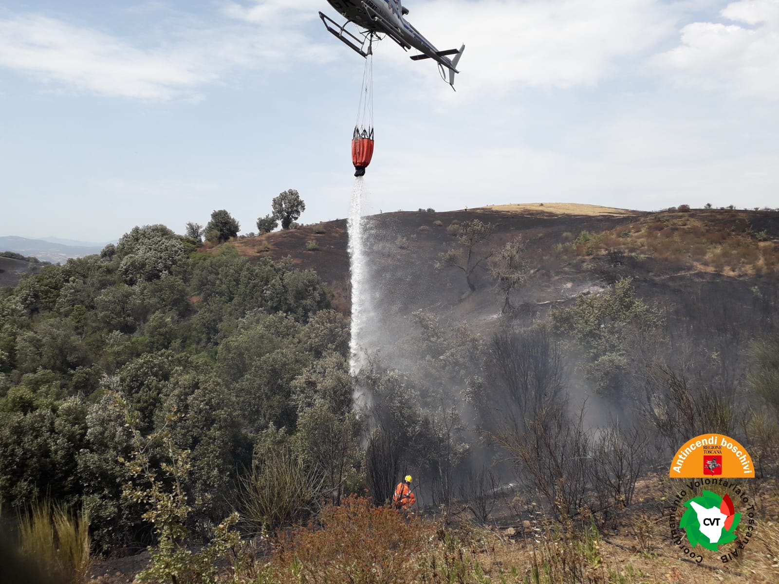 Immagine Incendi, sotto controllo le fiamme in Maremma e all’ Elba